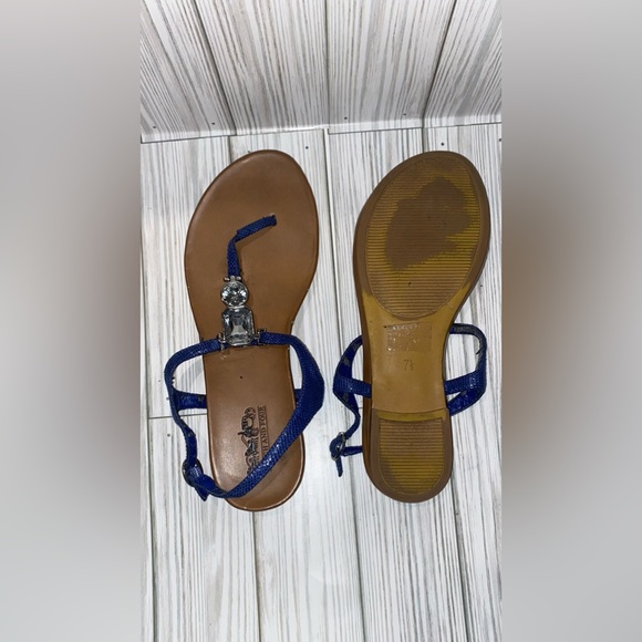 Coach and Four Thong Sandals Size 7.5 - Picture 8 of 8